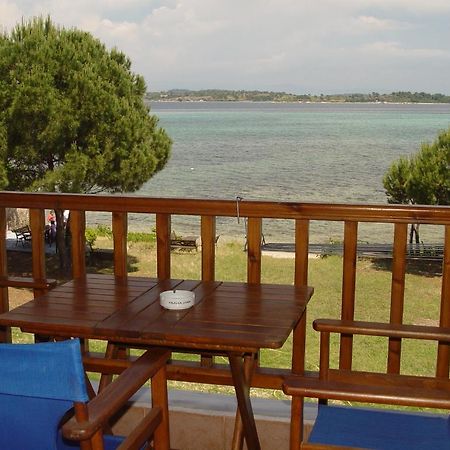 Studios Efi Beach فوروفورو المظهر الخارجي الصورة