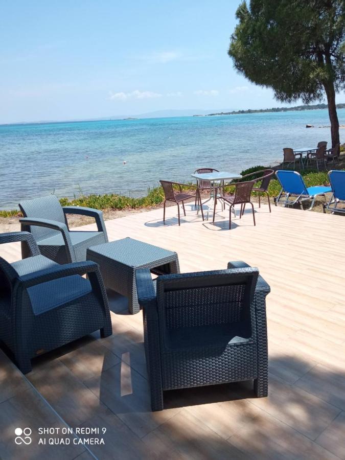 Studios Efi Beach فوروفورو المظهر الخارجي الصورة
