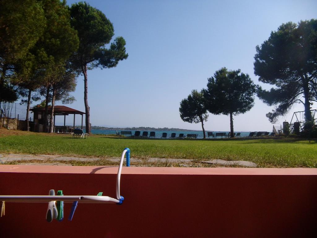 Studios Efi Beach فوروفورو المظهر الخارجي الصورة